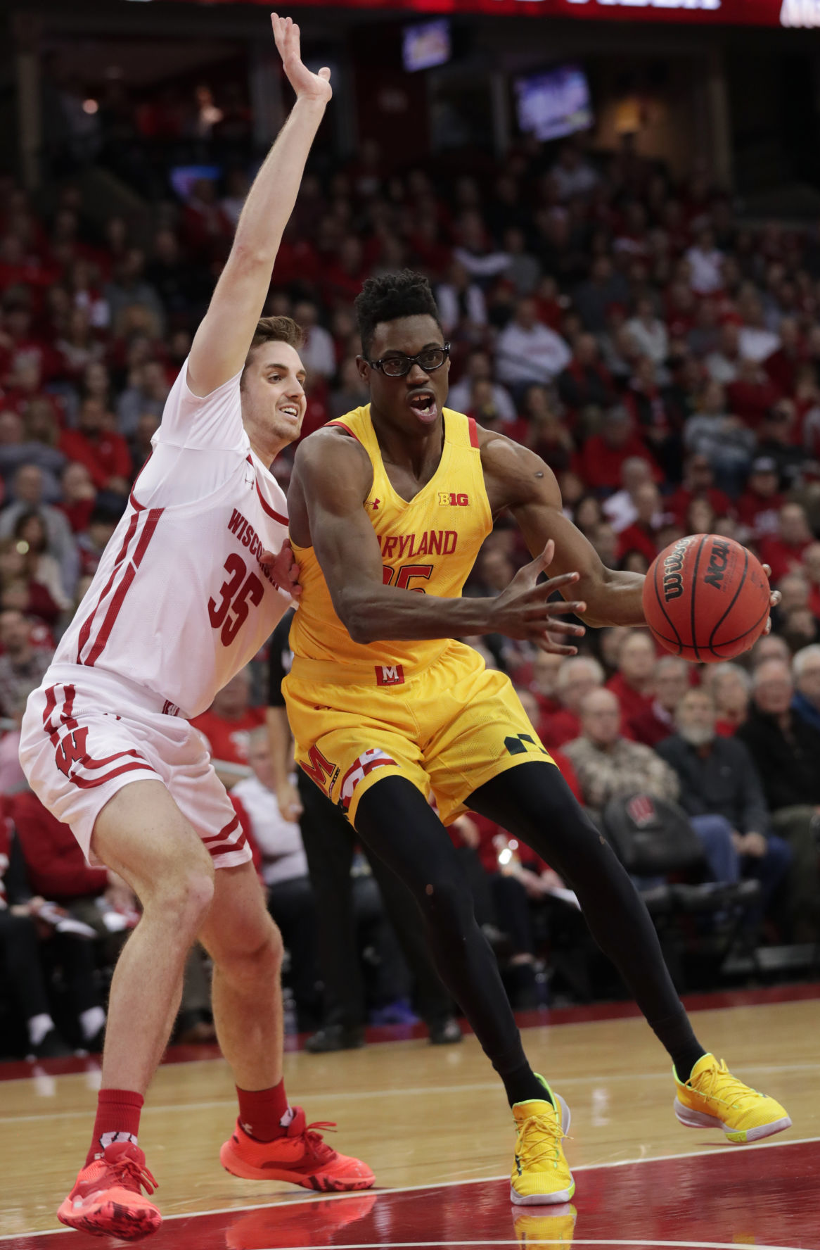Badgers 56, Terrapins 54